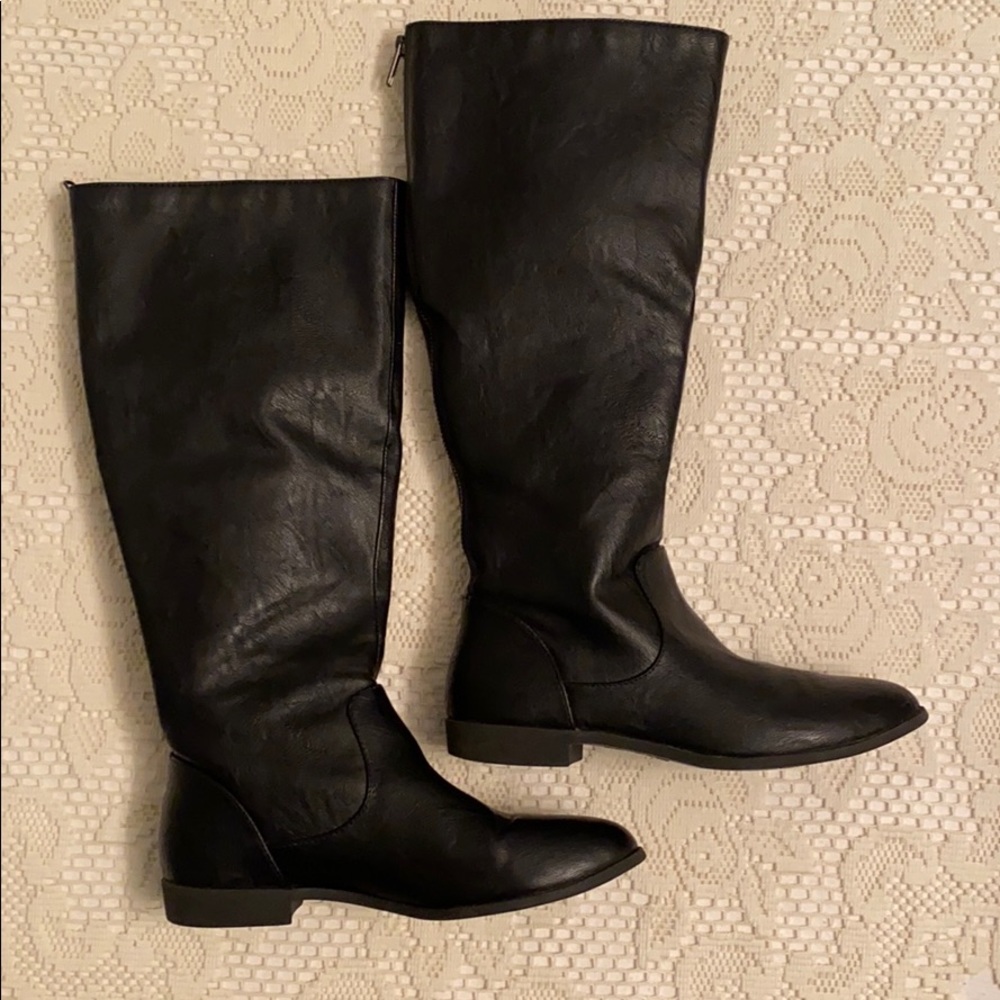 American Eagle Tall Black Boots